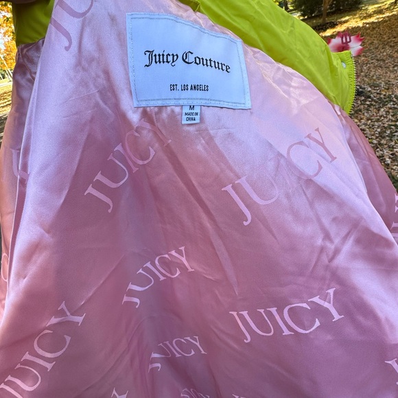 Juicy Couture Neon Yellow/Lime Puffer Jacket with Pink Satin Lining - Picture 7 of 10